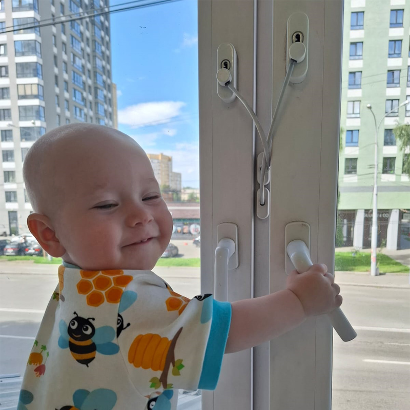 Установка детского замка на окно Екатеринбург